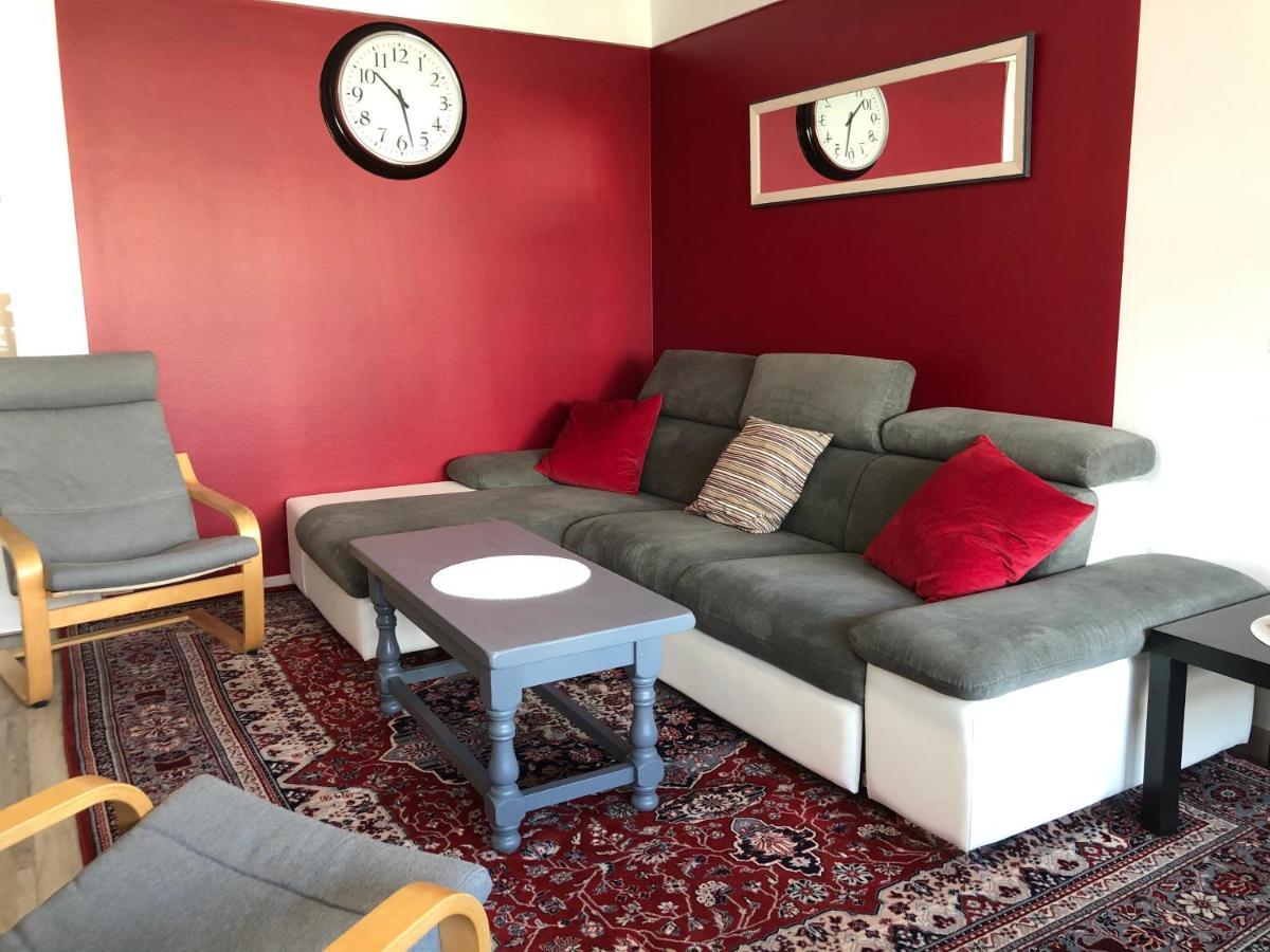 Bedinreims "Burgundy Bottle" 110M2 Exceptional, 4 Chambres Doubles, 2 Bain, Free Park & Wifi, Tout Equipe מראה חיצוני תמונה