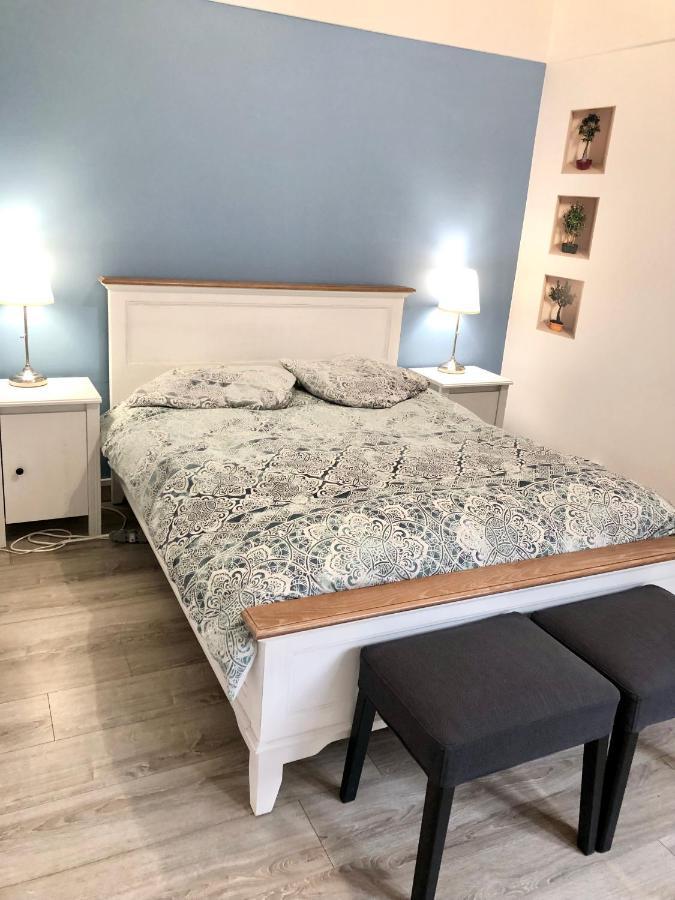 Bedinreims "Burgundy Bottle" 110M2 Exceptional, 4 Chambres Doubles, 2 Bain, Free Park & Wifi, Tout Equipe מראה חיצוני תמונה