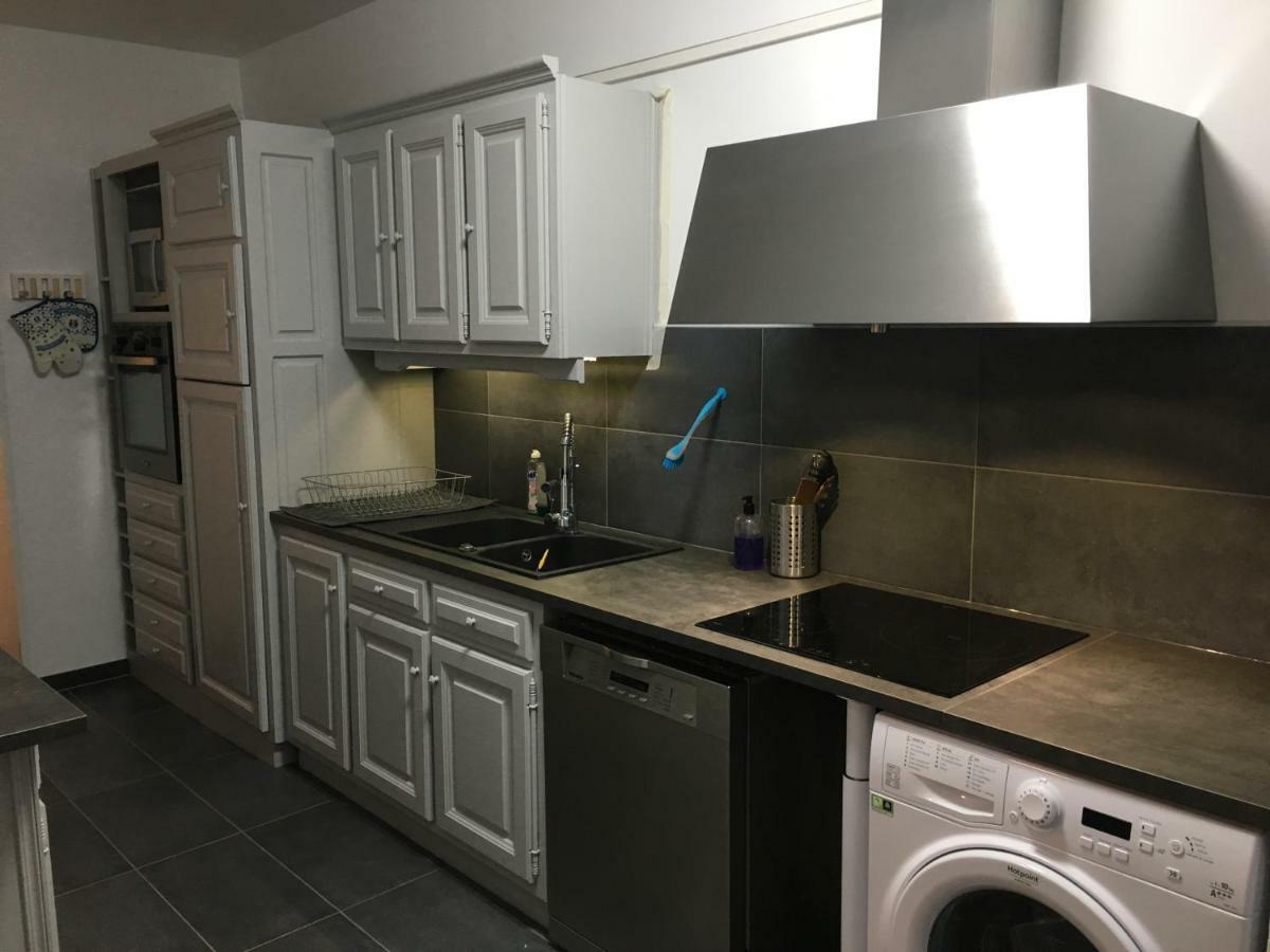 Bedinreims "Burgundy Bottle" 110M2 Exceptional, 4 Chambres Doubles, 2 Bain, Free Park & Wifi, Tout Equipe מראה חיצוני תמונה