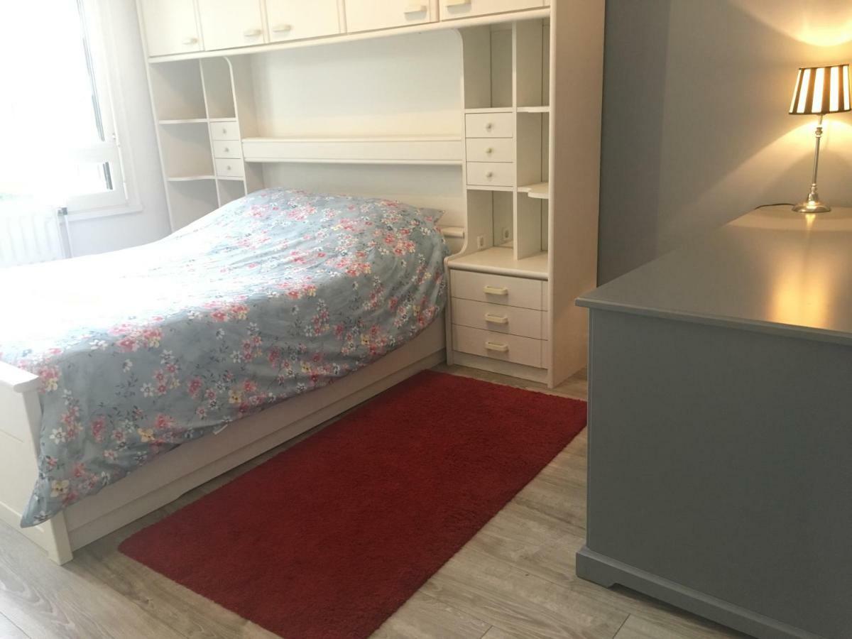Bedinreims "Burgundy Bottle" 110M2 Exceptional, 4 Chambres Doubles, 2 Bain, Free Park & Wifi, Tout Equipe מראה חיצוני תמונה